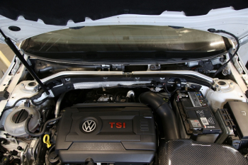 TA Technix Alu-Domstrebe passend für Seat Leon 5F, VW Golf VII Typ AU, VW Golf VIII Typ CD