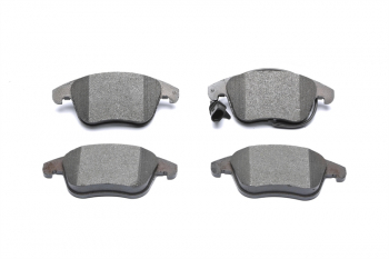 Bosch brake pad set for disc brakes front axle suitable for Audi A4/A5 B8