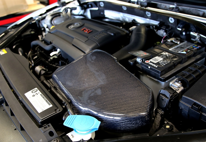 TA Technix Carbon Air Intake passend für Audi A3 (8V)/ Seat Leon (5F)/ Skoda Octavia (5E)/ VW Golf VII (AU)