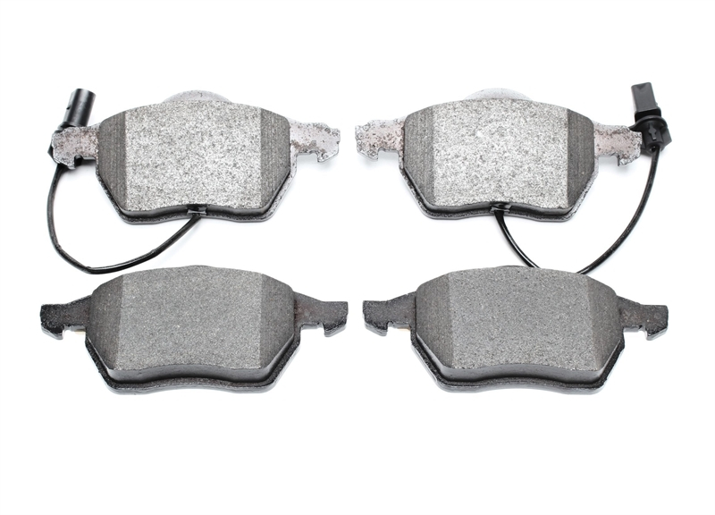Bosch brake pad set for disc brakes front axle suitable for Audi A4 (B6/B7), A6 (C5/C6)/ Seat Exeo (3R)/ Skoda Superb (3U), VW Passat (3B/3BG)